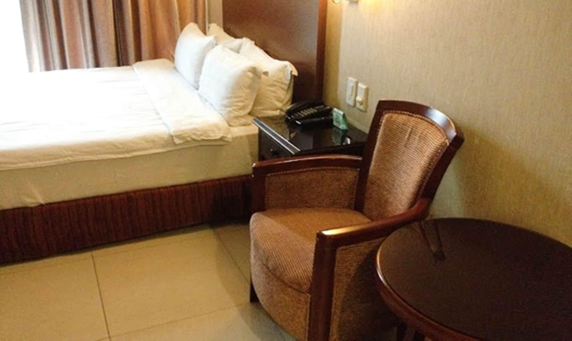 Baguio Crown Legacy Hotel Baguio City Extérieur photo