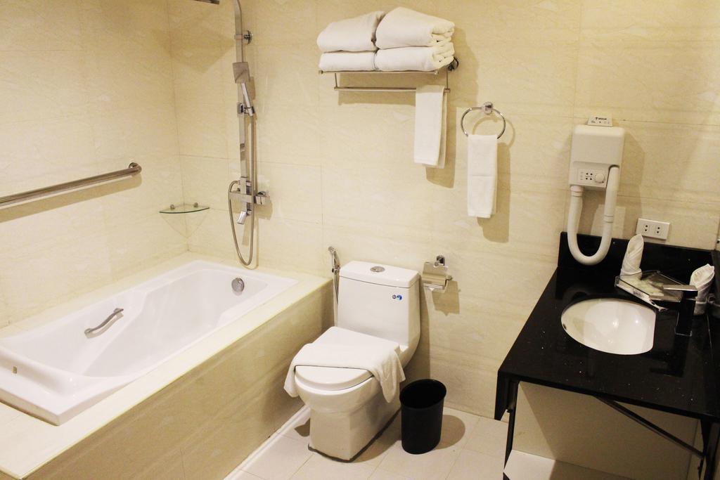 Baguio Crown Legacy Hotel Baguio City Chambre photo