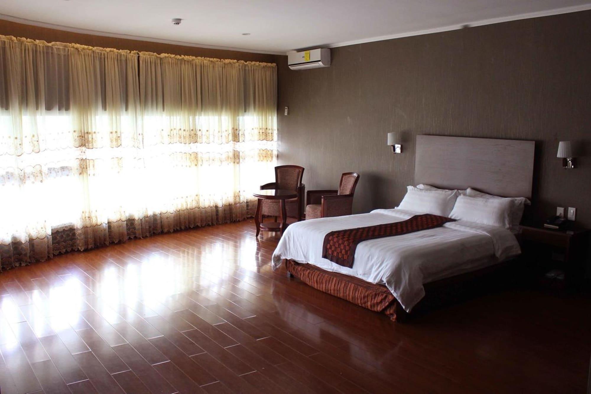Baguio Crown Legacy Hotel Baguio City Extérieur photo