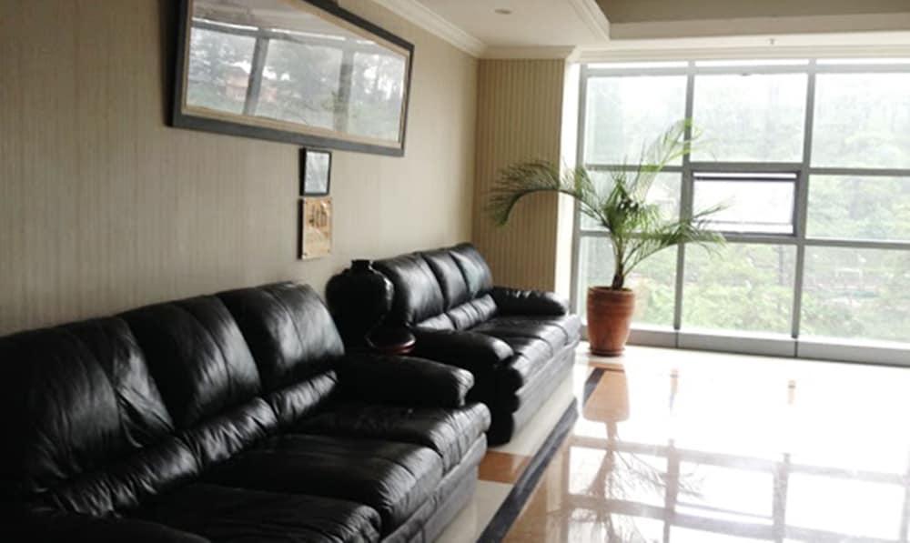 Baguio Crown Legacy Hotel Baguio City Extérieur photo